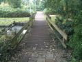 Brug naar aanpalend park